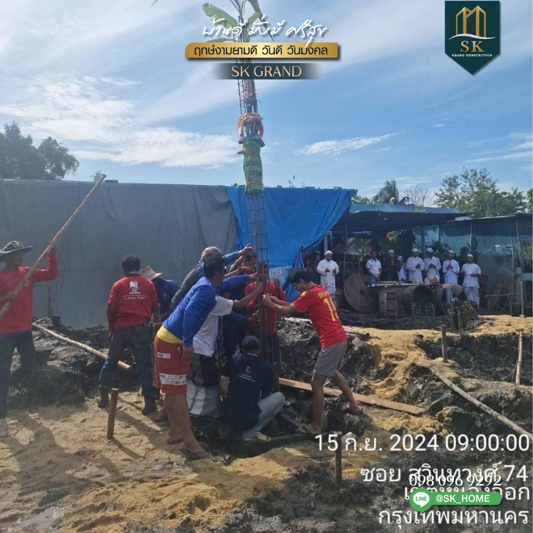 แบบบ้านพักอาศัยทรงปั้นหยา 1 ชั้น รายละเอียดของบ้าน บ้านทรงปั้นหยาเป็นรูปแบบที่ได้รับความนิยมอย่างมากในประเทศไทย เนื่องจากหลังคาทรงปั้นหยามีความแข็งแรง ทนทานต่อสภาพอากาศ และให้ความรู้สึกเรียบหรูและดูทันสมัย บ้านหลังนี้ถูกออกแบบมาเพื่อรองรับการใช้งานของครอบครัวขนาดกลาง โดยมีการจัดสรรพื้นที่ให้เกิดความสมดุลระหว่างความสวยงามและประโยชน์ใช้สอย