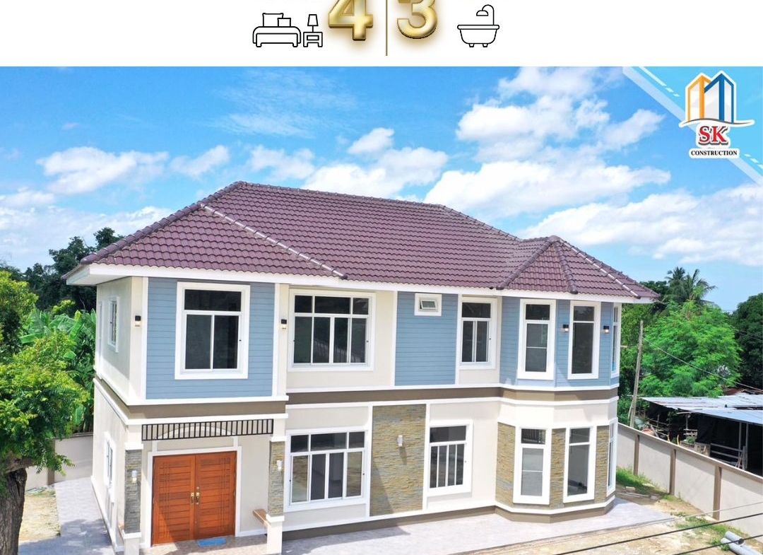 ✅ ขนาด: พื้นที่ใช้สอยกว้างขวาง รองรับสมาชิกครอบครัวได้หลายคน ✅ ฟังก์ชันภายในบ้าน 4 ห้องนอน กว้างขวาง เหมาะกับครอบครัวขนาดกลางถึงใหญ่ 3 ห้องน้ำ แบ่งเป็นห้องน้ำชั้นบนและชั้นล่างเพื่อความสะดวก 1 ห้องรับแขก บรรยากาศโปร่งโล่ง เหมาะสำหรับต้อนรับแขก 1 ห้องโถงกลาง สามารถใช้เป็นพื้นที่พักผ่อนของครอบครัว 1 ห้องครัว ออกแบบเป็นสัดส่วนเพื่อความสะดวกในการใช้งาน